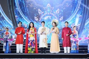 MC Hải Vân – người giữ linh hồn cảm xúc của đêm chung kết Hoa hậu Doanh nhân Hòa bình 2025