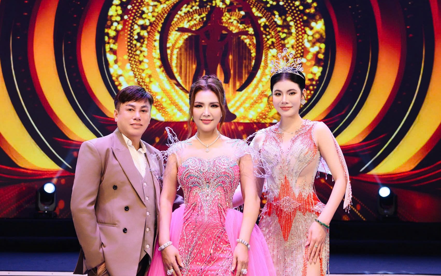 z7188270014736_7d44a75a5a2fb266dcbe70a47a45198e