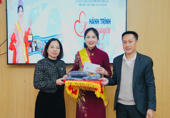 z7239607004938_5453d8a8f1dcac5bf857dd458ece3ee9