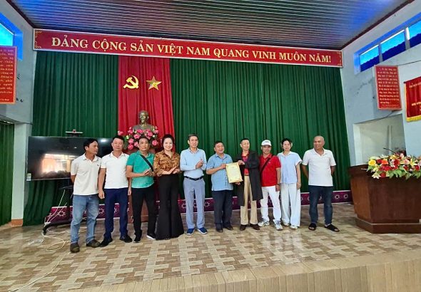 z7299472481286_2ba83c966ed80aba461d64317132b269