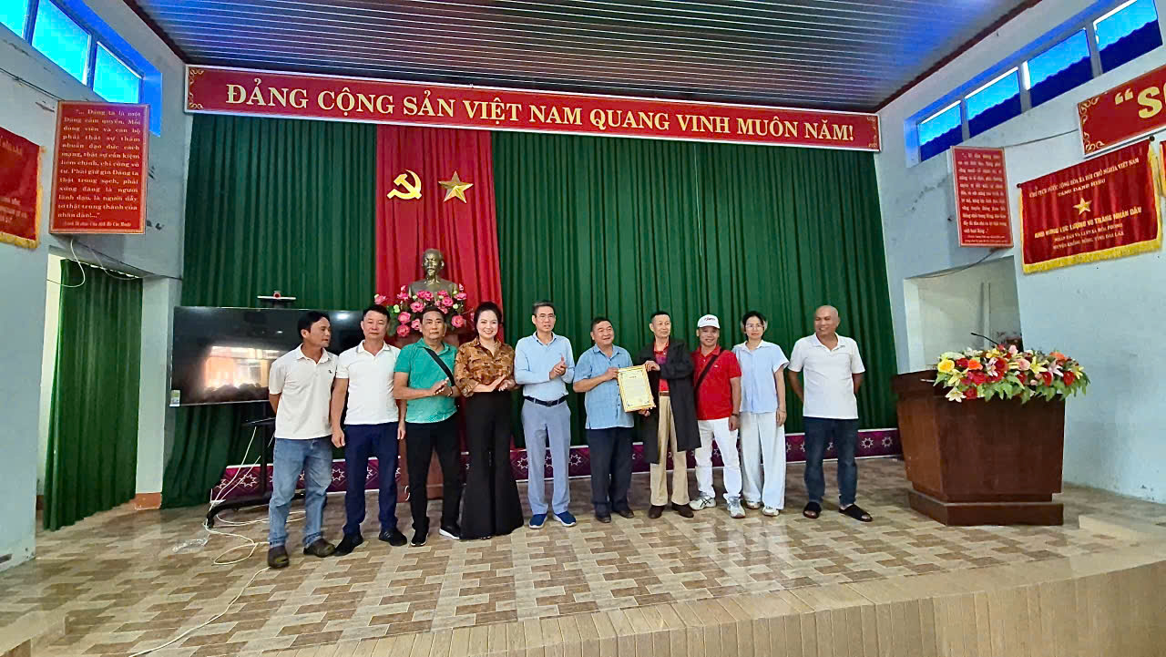 z7299472481286_2ba83c966ed80aba461d64317132b269