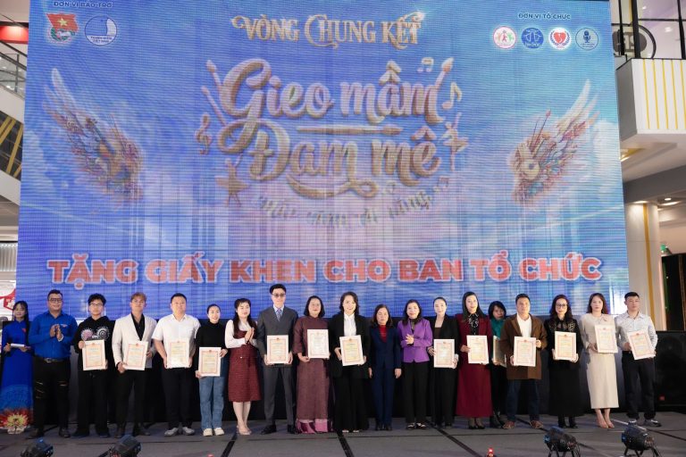 z7452627908241_7b7a8cbb628da4ce7de58c9eed65d963