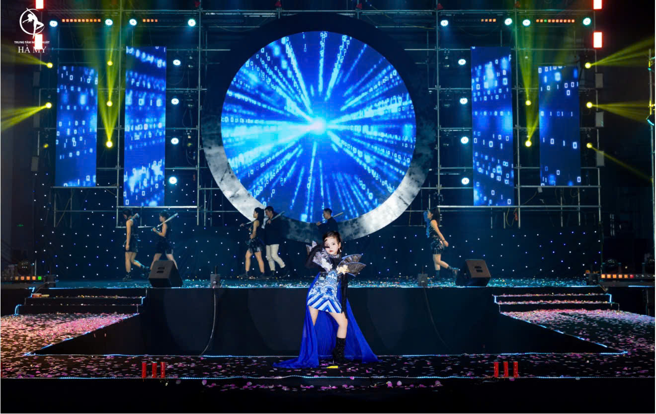 z7487750109784_916e305e9de3a05be59fcfa2678e7262