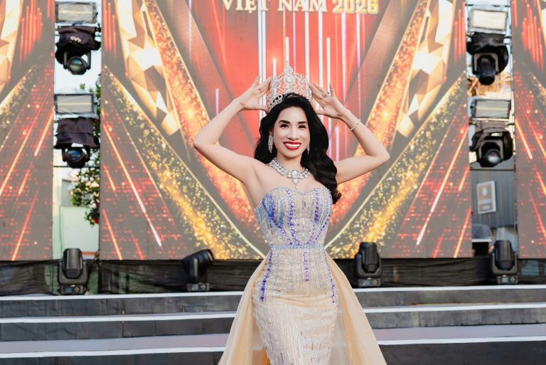 z7631500223545_3cec92414aaed3a06b22fd99f8ac0e46