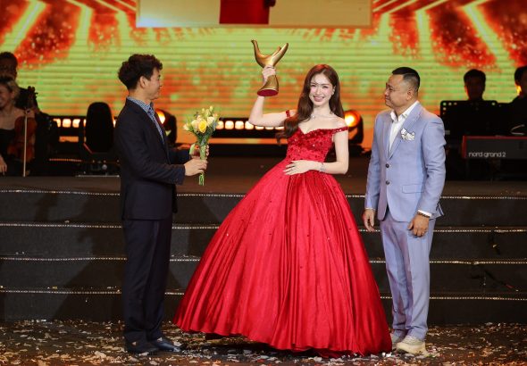 090a4415-177629593409594108012-81-0-1681-2560-crop-17763011155291074582091